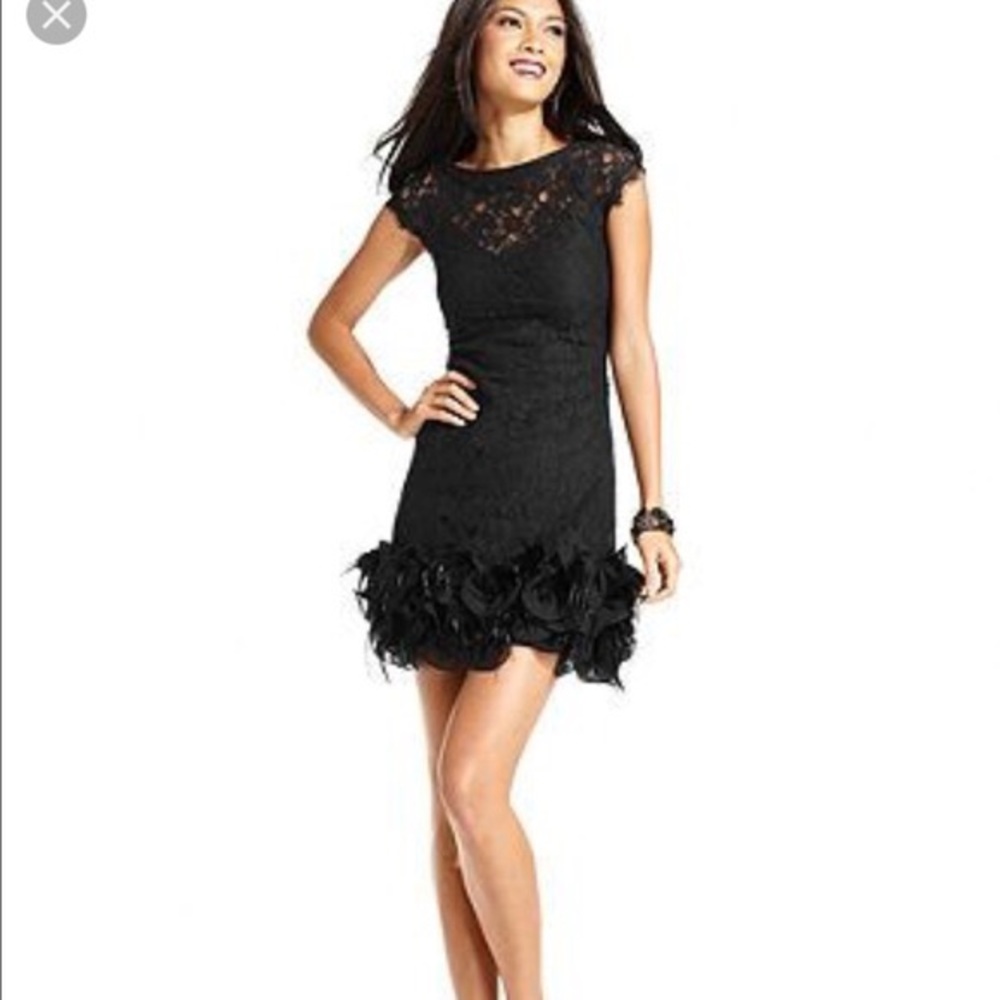 Jessica Simpson lace dress